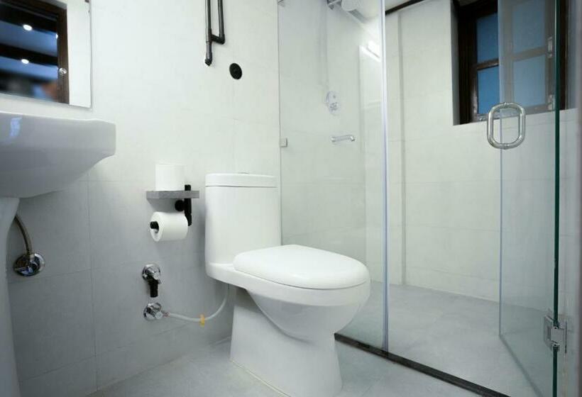 Standardzimmer Kingsize Bett, Karuna Hotel Patan Kathmandu