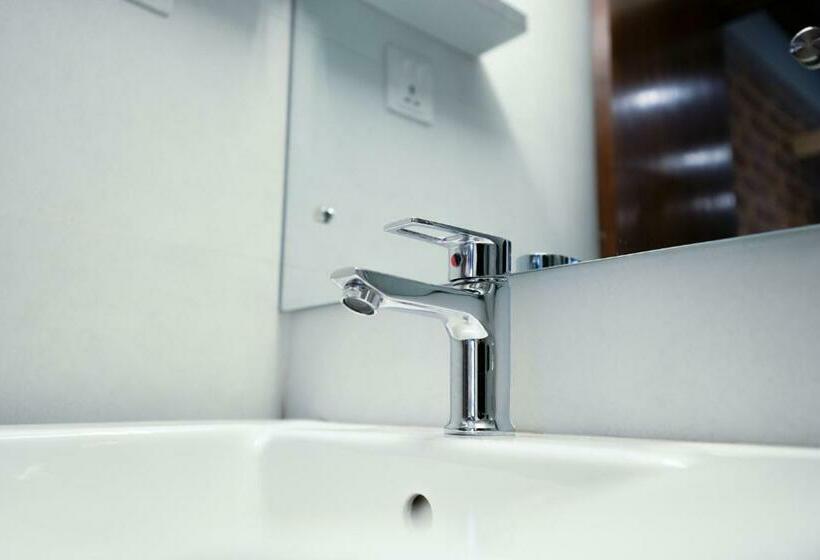 Standardzimmer Kingsize Bett, Karuna Hotel Patan Kathmandu