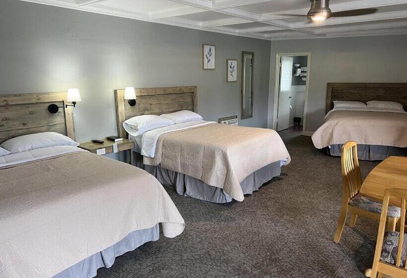 غرفة ديلوكس ثلاثية, Bluegem Motel