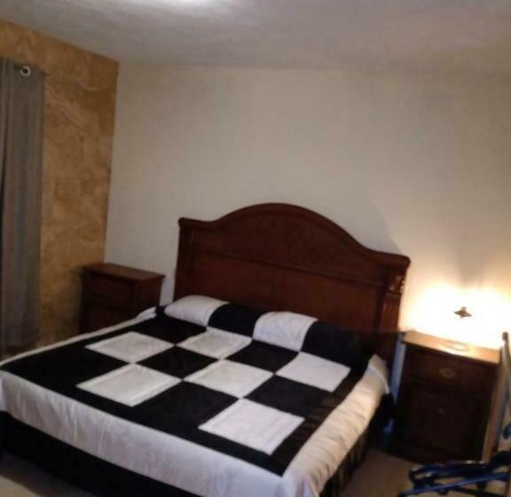 آپارتمان 1 خوابه همکف, La Casa Rosa Guanajuato