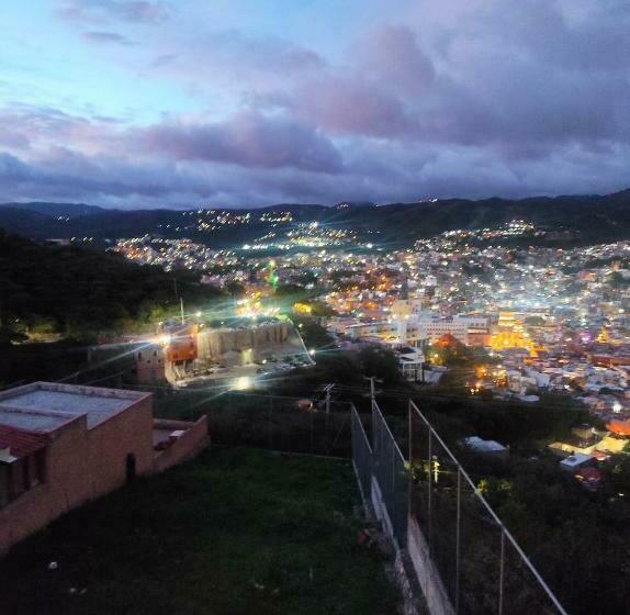آپارتمان 1 خوابه همکف, La Casa Rosa Guanajuato