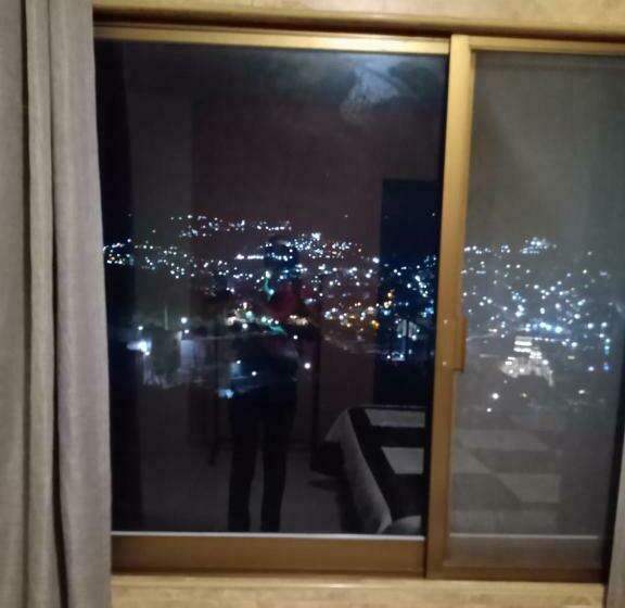 آپارتمان 1 خوابه همکف, La Casa Rosa Guanajuato