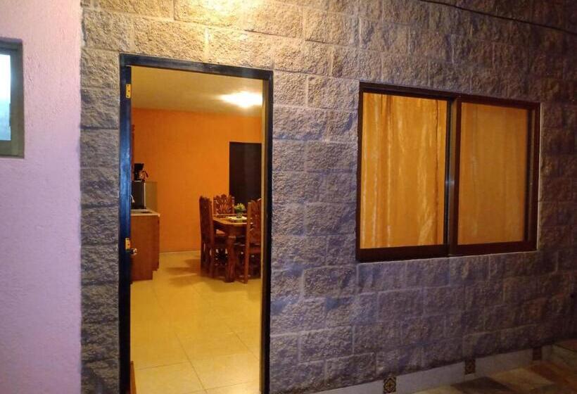 آپارتمان 1 خوابه همکف, La Casa Rosa Guanajuato