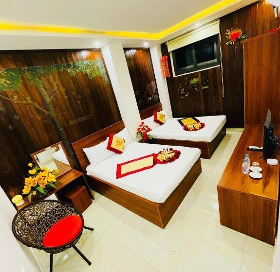 اتاق خانوادگی, Ngọc Bích Home Huế
