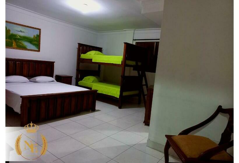 四人标准间, Nueva Esperanza