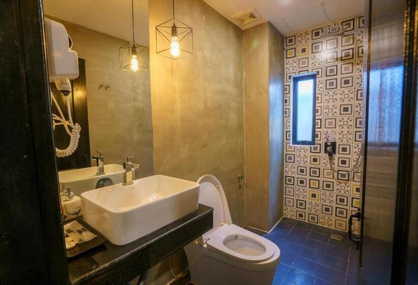 带大床的套房, The Rabbit Hole Hotel & Spa