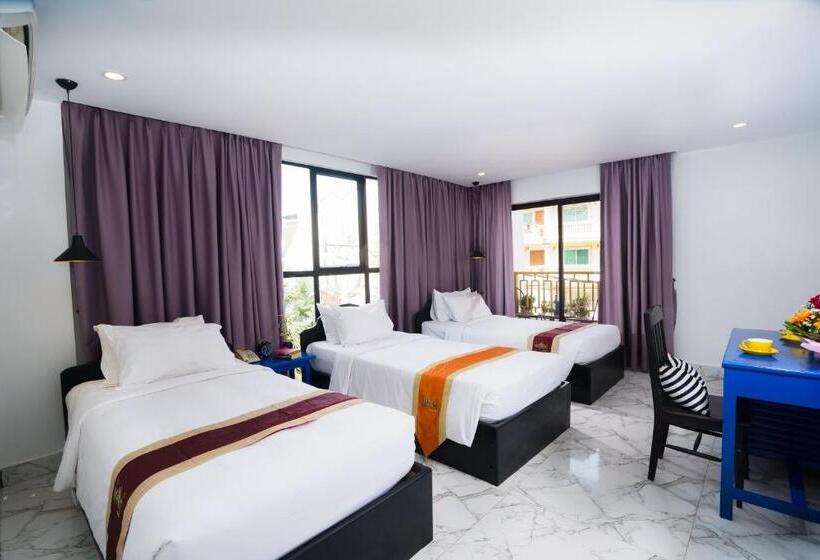 标准三人间, The Rabbit Hole Hotel & Spa