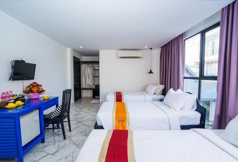 标准三人间, The Rabbit Hole Hotel & Spa