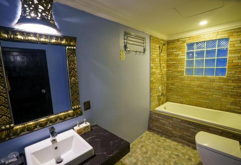 带大床的套房, The Rabbit Hole Hotel & Spa