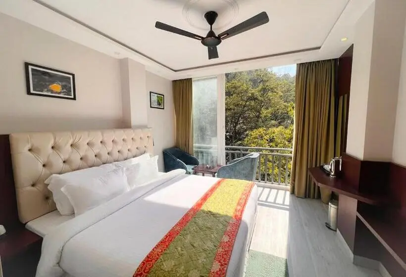 キングサイズベッドのスタンダードルーム, Avianna Gangtok Resort & Spa