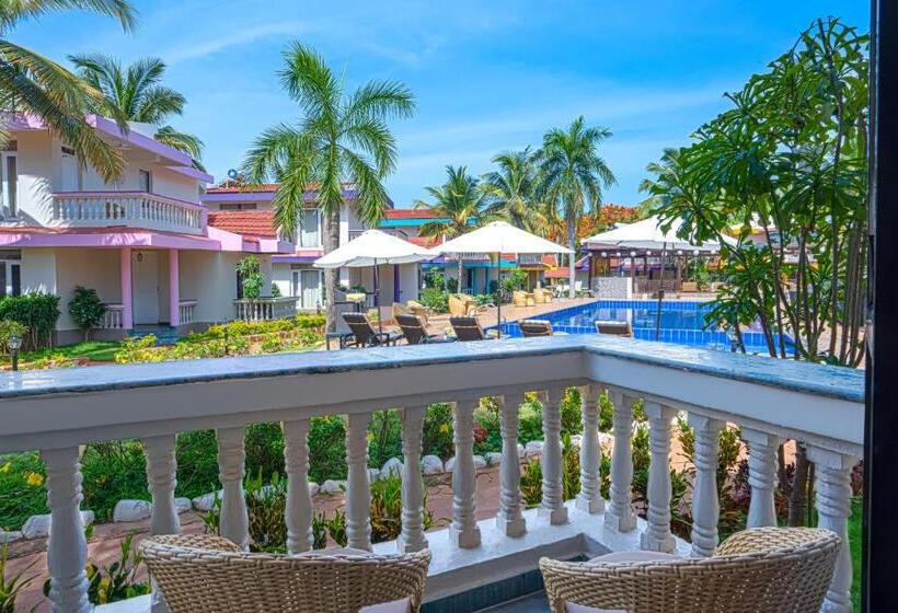 חדר קלאסי עם נוף לבריכה, Country Inn Goa Varca Beach   2 Minutes Walk To The Beach