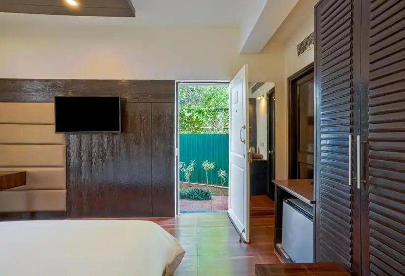 プールビューのクラシックルーム, Country Inn Goa Varca Beach   2 Minutes Walk To The Beach