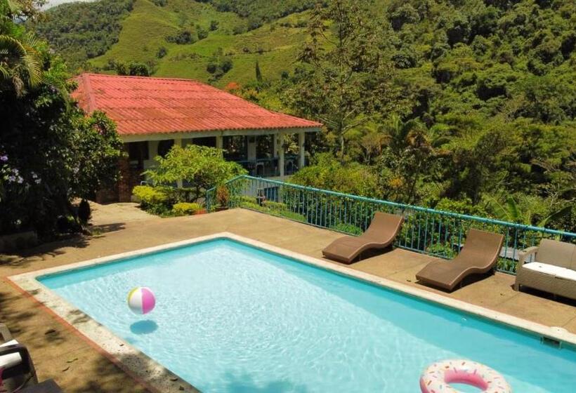 فيلا غرفة نوم واحدة مع مسبح, Duck House Hostel / La Vega