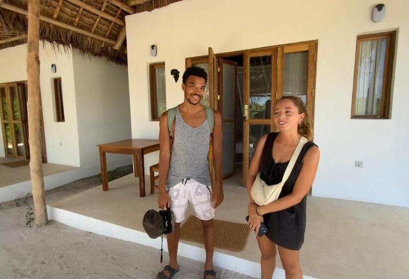 스탠다드 방갈로, Afriican Village Zanzibar
