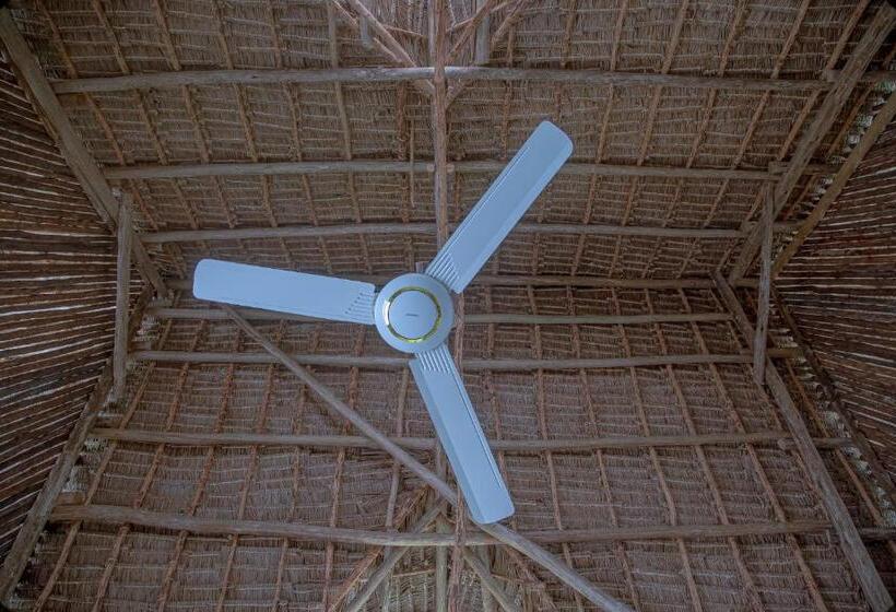 스탠다드 방갈로, Afriican Village Zanzibar