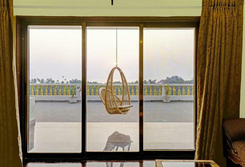 غرفة قياسية سرير كينج, Sparv Aulakhs Resort