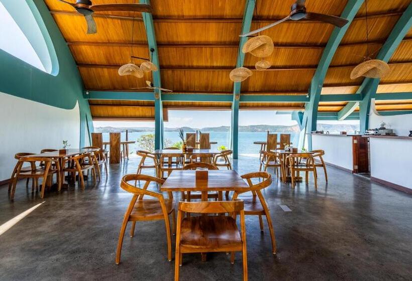 וילת חדר שינה 1 עם נוף לים, Inlight Lombok Beach Hotel New Year Offer