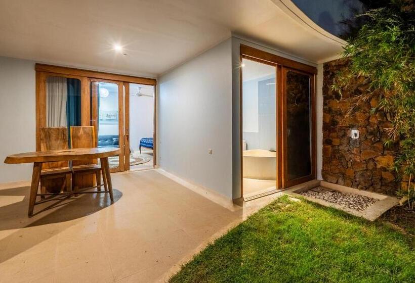 וילה דלוקס חדר שינה 1, Inlight Lombok Beach Hotel New Year Offer