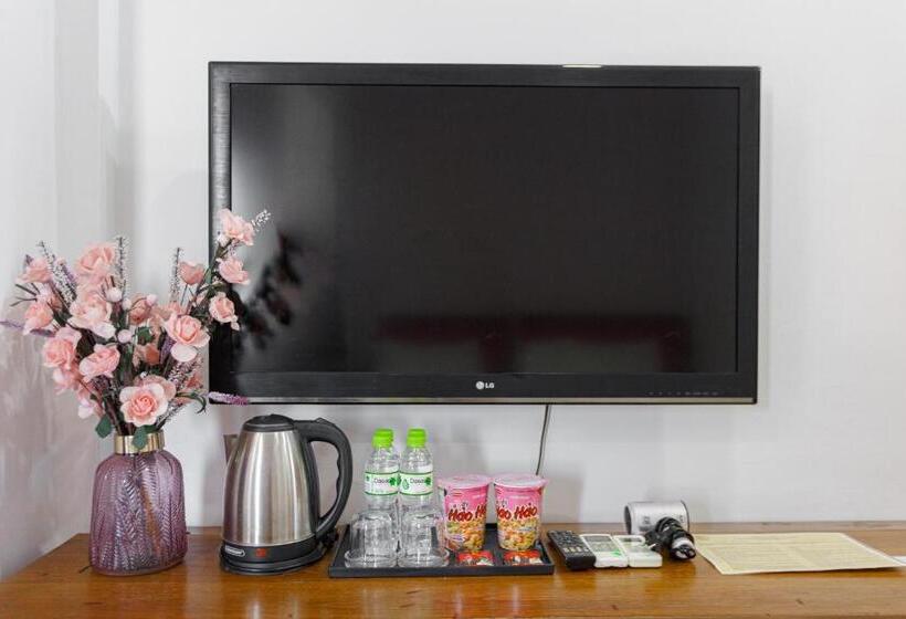 اتاق خانوادگی, Kly