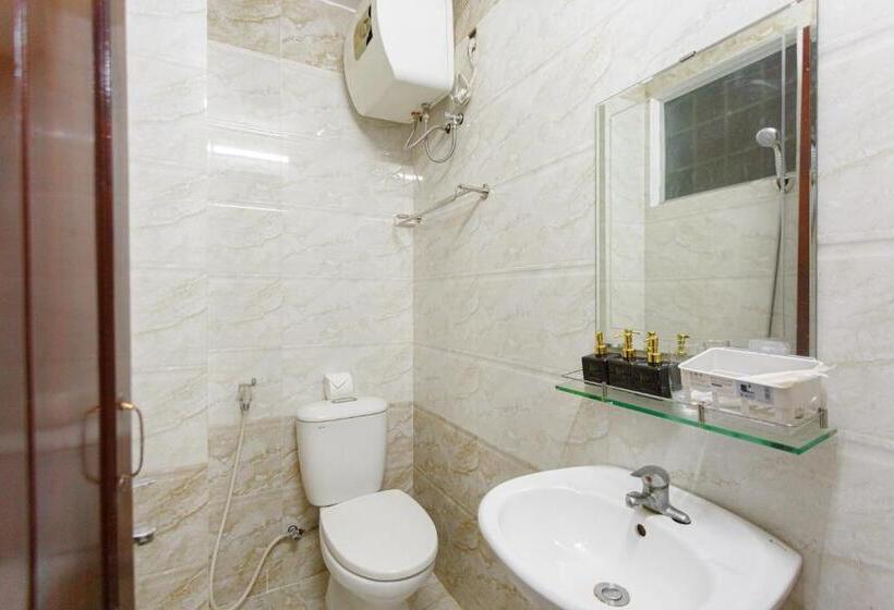 اتاق لوکس سه تخته, Kly