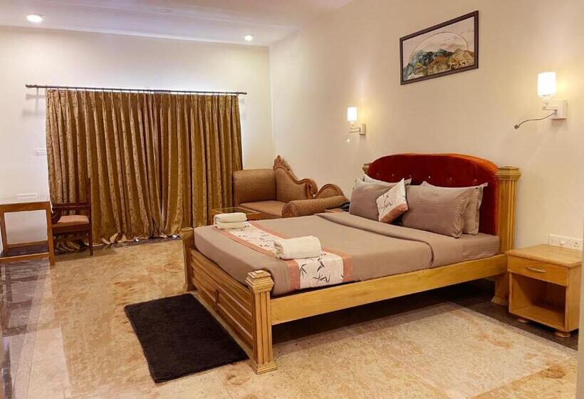 غرفة قياسية سرير كينج, Sparv Aulakhs Resort