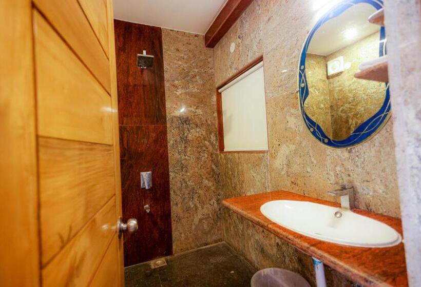 חדר סטנדרט עם מיטת קינג, Sparv Aulakhs Resort