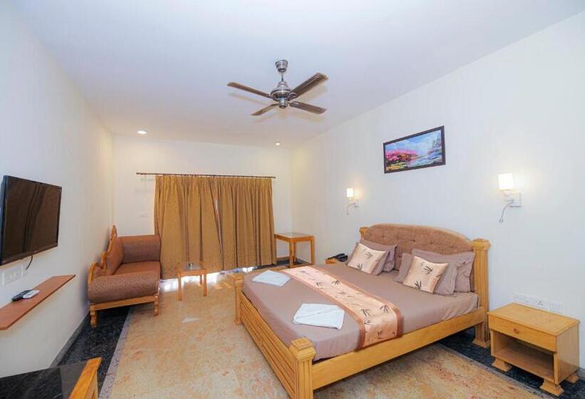 غرفة ديلوكس مطلّة علي البحر مزوَّدة بشُرفة, Sparv Aulakhs Resort