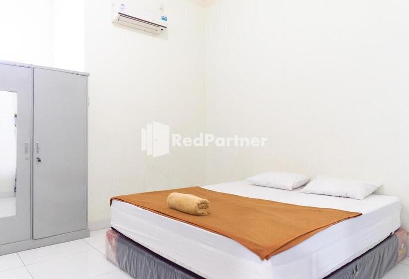 Deluxe Rum, Wisma Aini Syariah Mitra Reddoorz