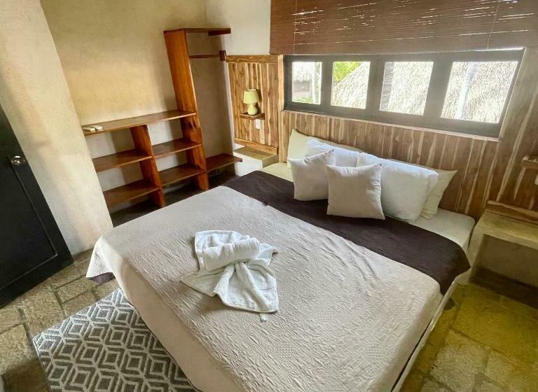 Deluxe Suite Sea View, Johnnys Place