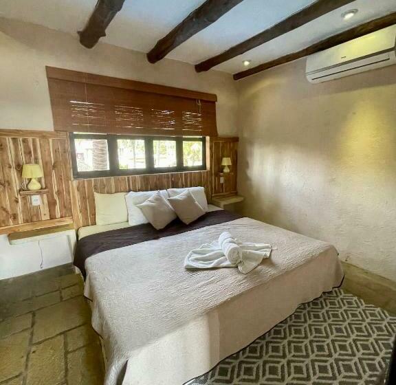 Deluxe Suite Sea View, Johnnys Place