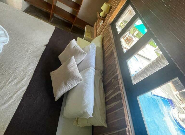 Deluxe Suite Sea View, Johnnys Place