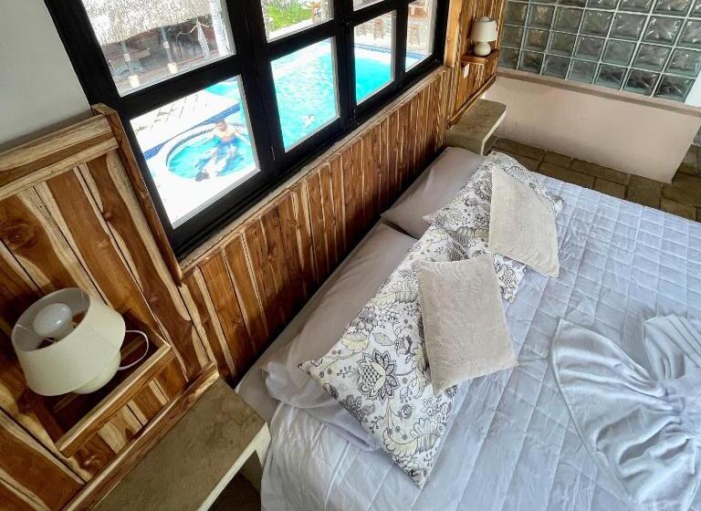 Deluxe Suite Sea View, Johnnys Place