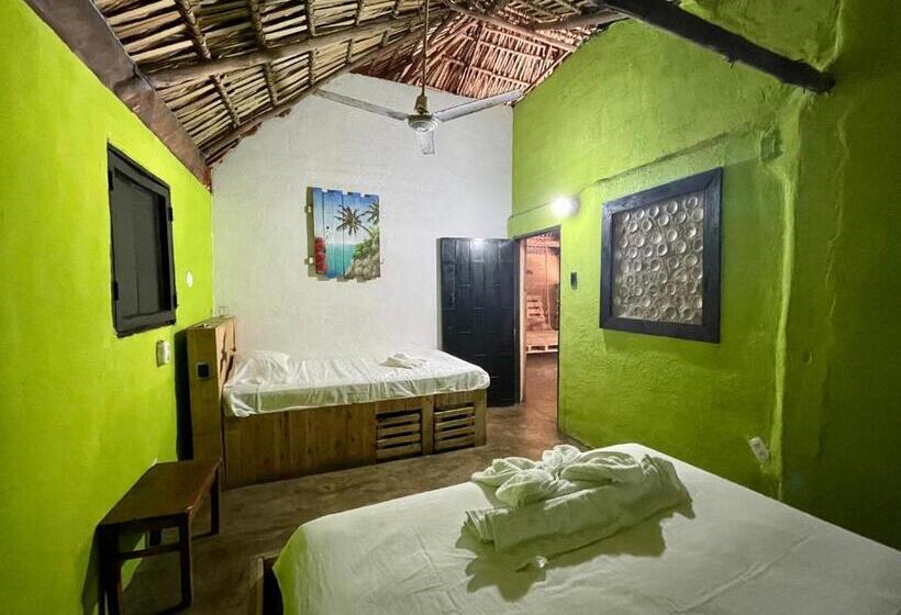 بانگلوی استاندارد, Johnnys Place