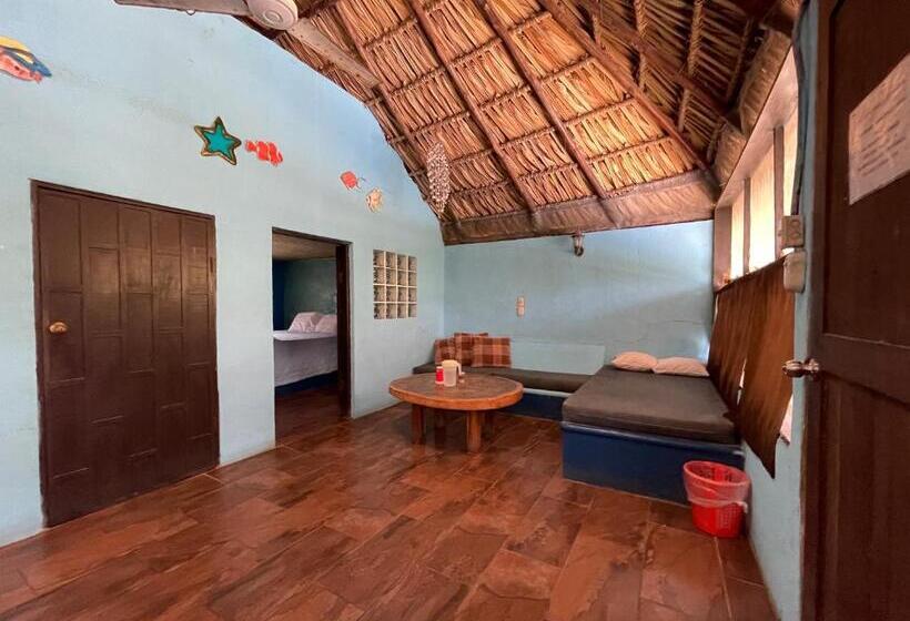 بانگلوی استاندارد 2 خوابه, Johnnys Place