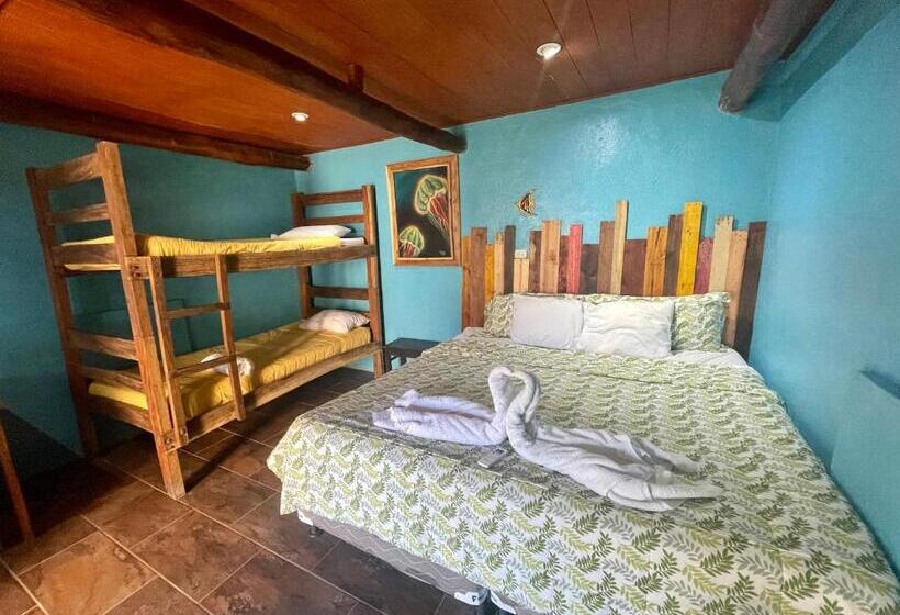 اتاق خانوادگی, Johnnys Place