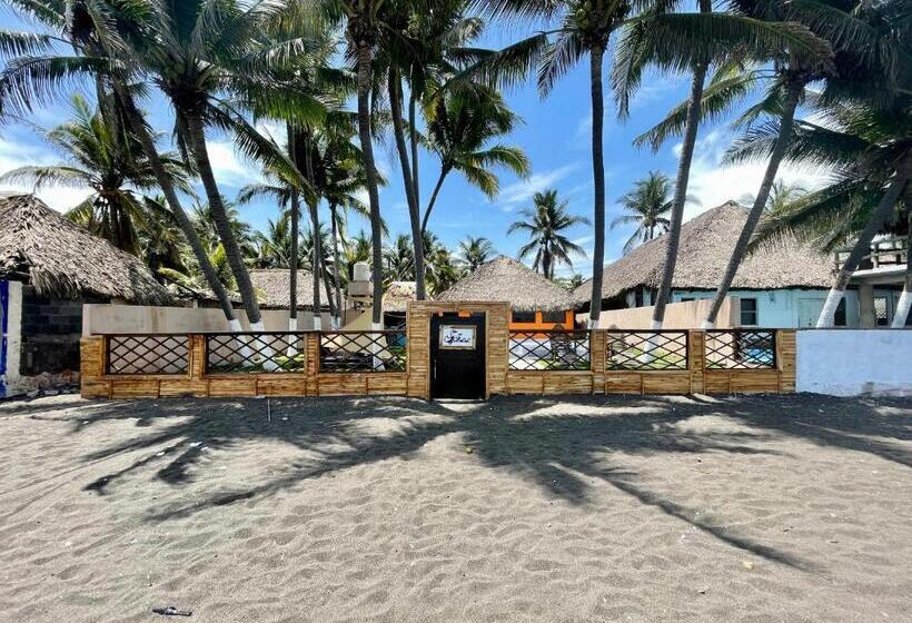 کلبه ییلاقی, Johnnys Place