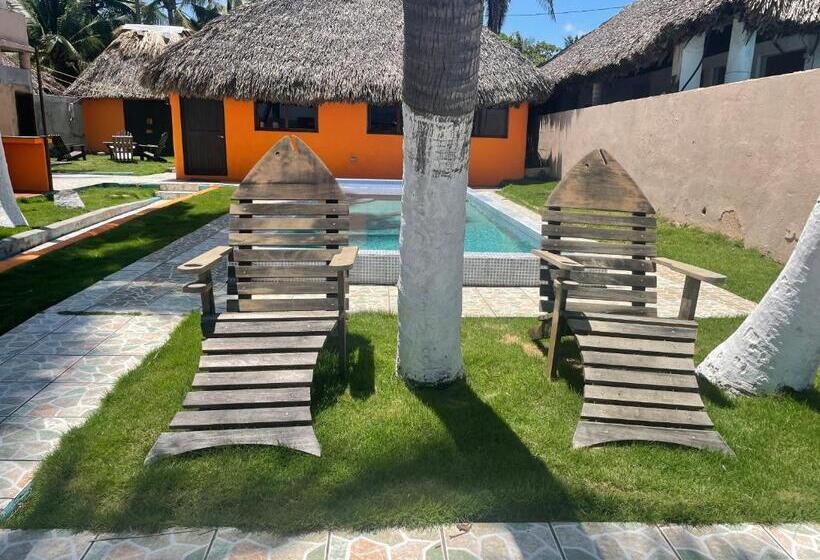 کلبه ییلاقی, Johnnys Place