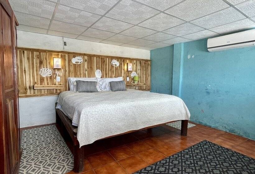 کلبه ییلاقی, Johnnys Place