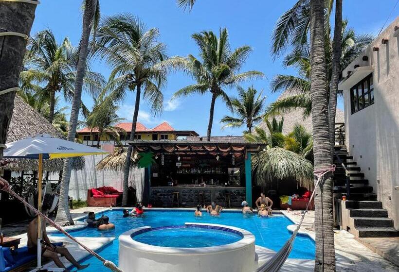 Deluxe Suite Sea View, Johnnys Place