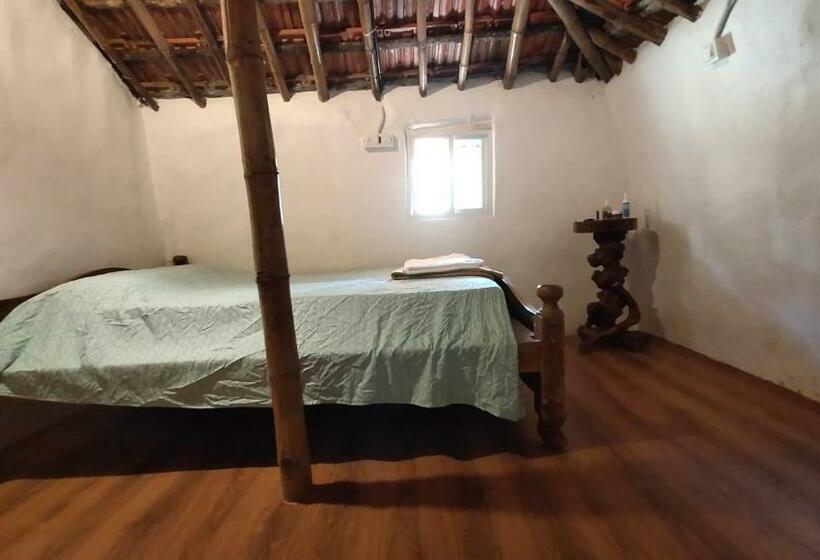 חדר סטנדרט נוף לגינה, Stoneage Resort Sakleshpur