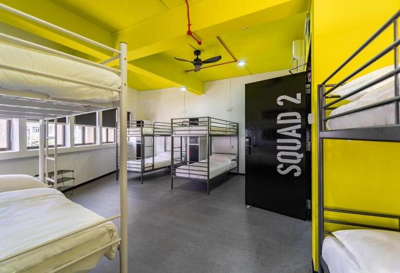 تختخواب در اتاق مشترک, Rucksack Inn Tyrwhitt Road