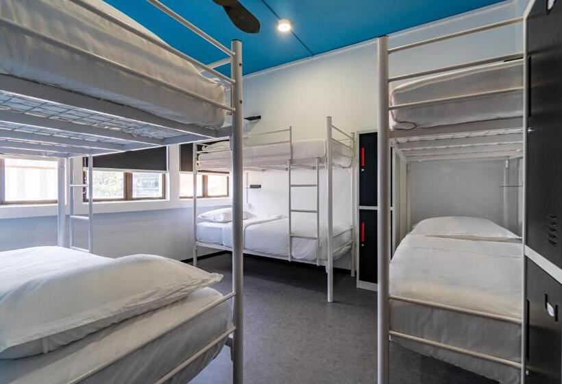 تختخواب در اتاق مشترک, Rucksack Inn Tyrwhitt Road