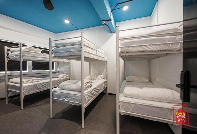 تختخواب در اتاق مشترک, Rucksack Inn Tyrwhitt Road