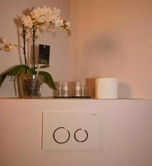 スタンダードトリプルルーム, Boutique Hotel Restaurant Orchidee