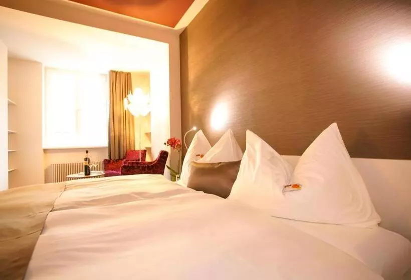 スタンダードトリプルルーム, Boutique Hotel Restaurant Orchidee