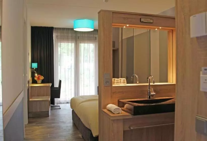 デラックスの４人部屋, Erve Hulsbeek