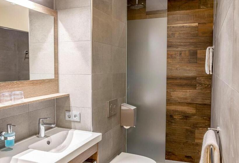 סוויטת ג'וניור, Erve Hulsbeek