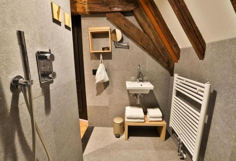 جناح سوبيريور, Abdij Dokkum