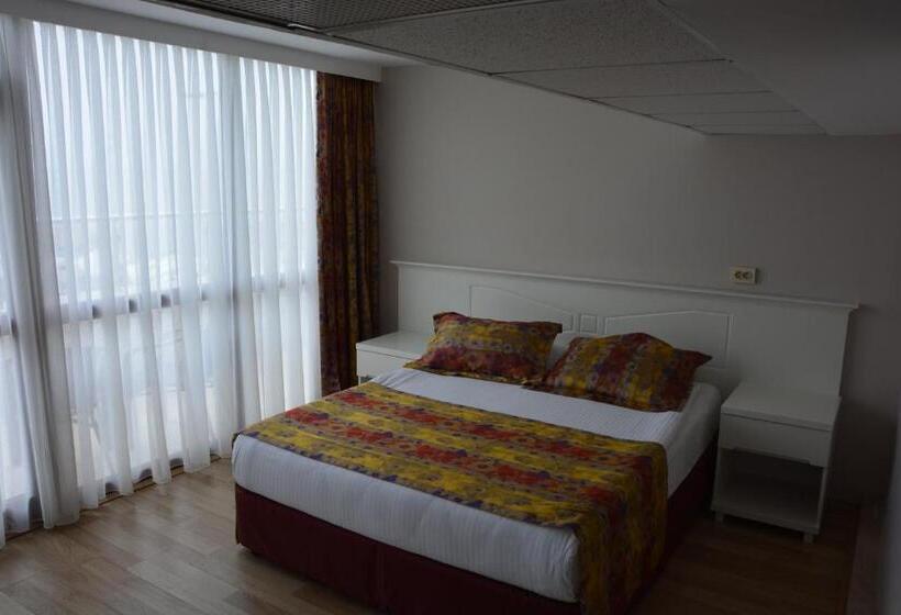 سوئیت 2 خوابه, Grand Karot