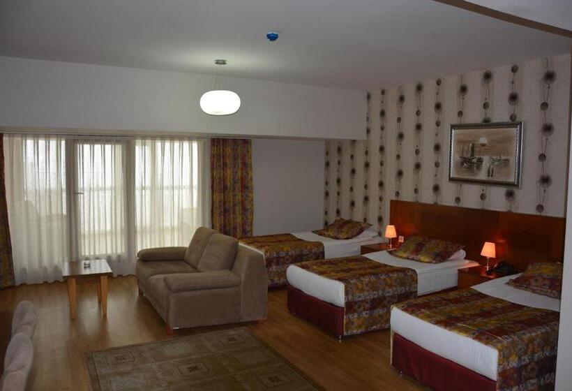 سوئیت 2 خوابه, Grand Karot